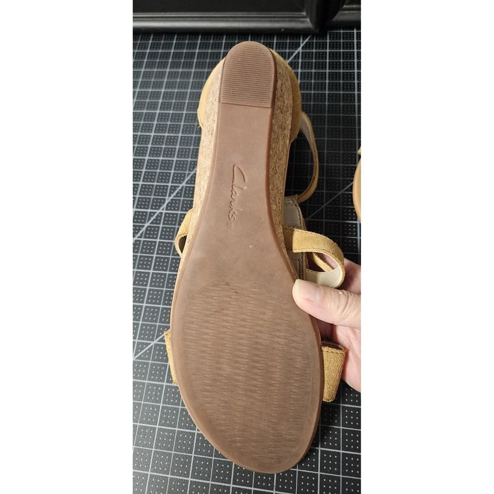 Clarks collection suede fringe‎ wedges Abigail tan adjustable US 8